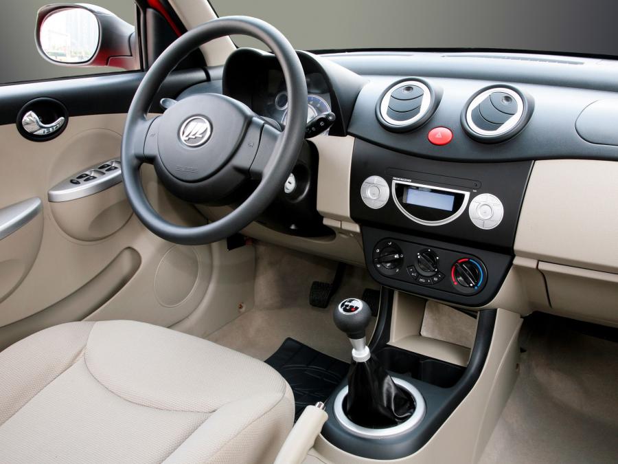 Интерьер Lifan 320 2008 года  (фото 14 из 17)